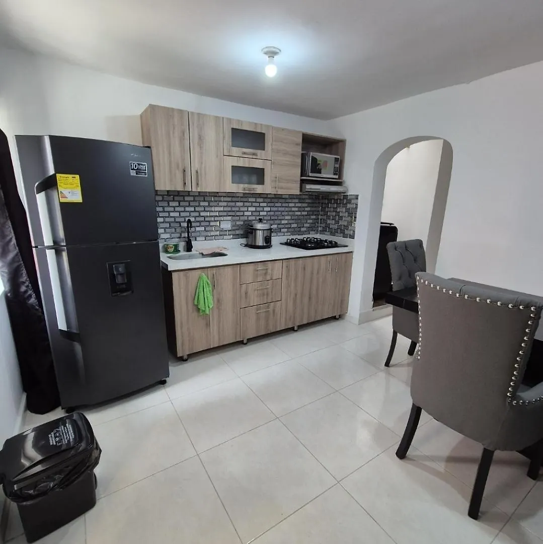 Bonito Y Elegante Apartamento Medellin